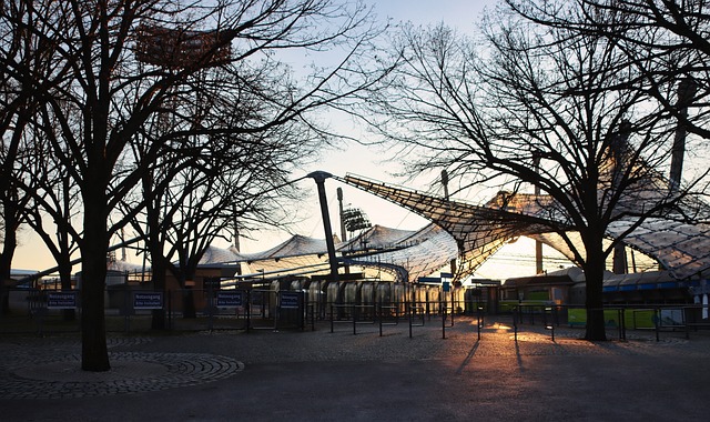 有聚光灯放 有聚光灯放